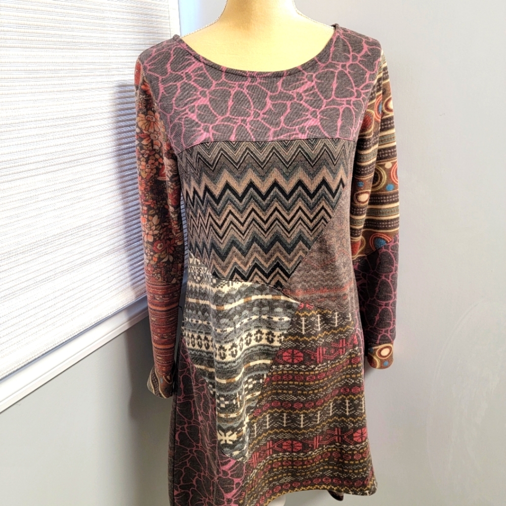 Sacred Threads Sweater Dress Large Aztec Patchwork  Sharkbite Hem 3/4 Sleeve